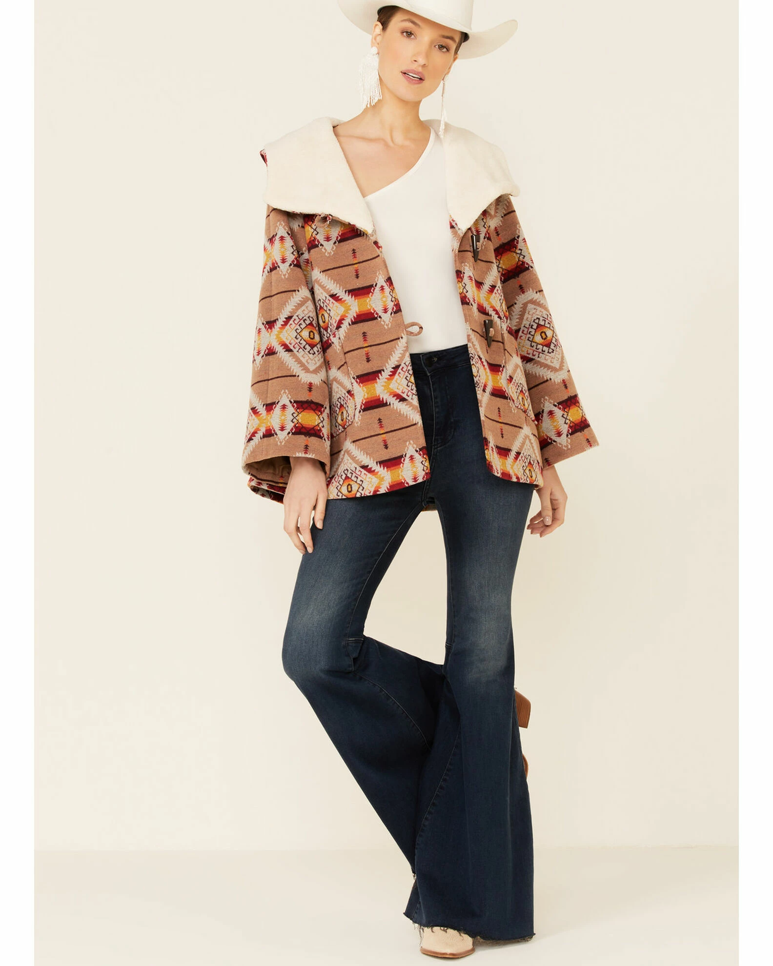 Panhandle Women's Tan Southwestern Jacquard Cape Coat 6 Panhandle Women's Tan Southwestern Jacquard Cape Coat - Image 4