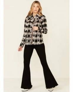 Panhandle Women's Buffalo Ikat Plaid Long Sleeve Snap Western Core Shirt Black 9 Panhandle Women's Buffalo Ikat Plaid Long Sleeve Snap Western Core Shirt Black -Panhandle shop 2000344956 001 P3