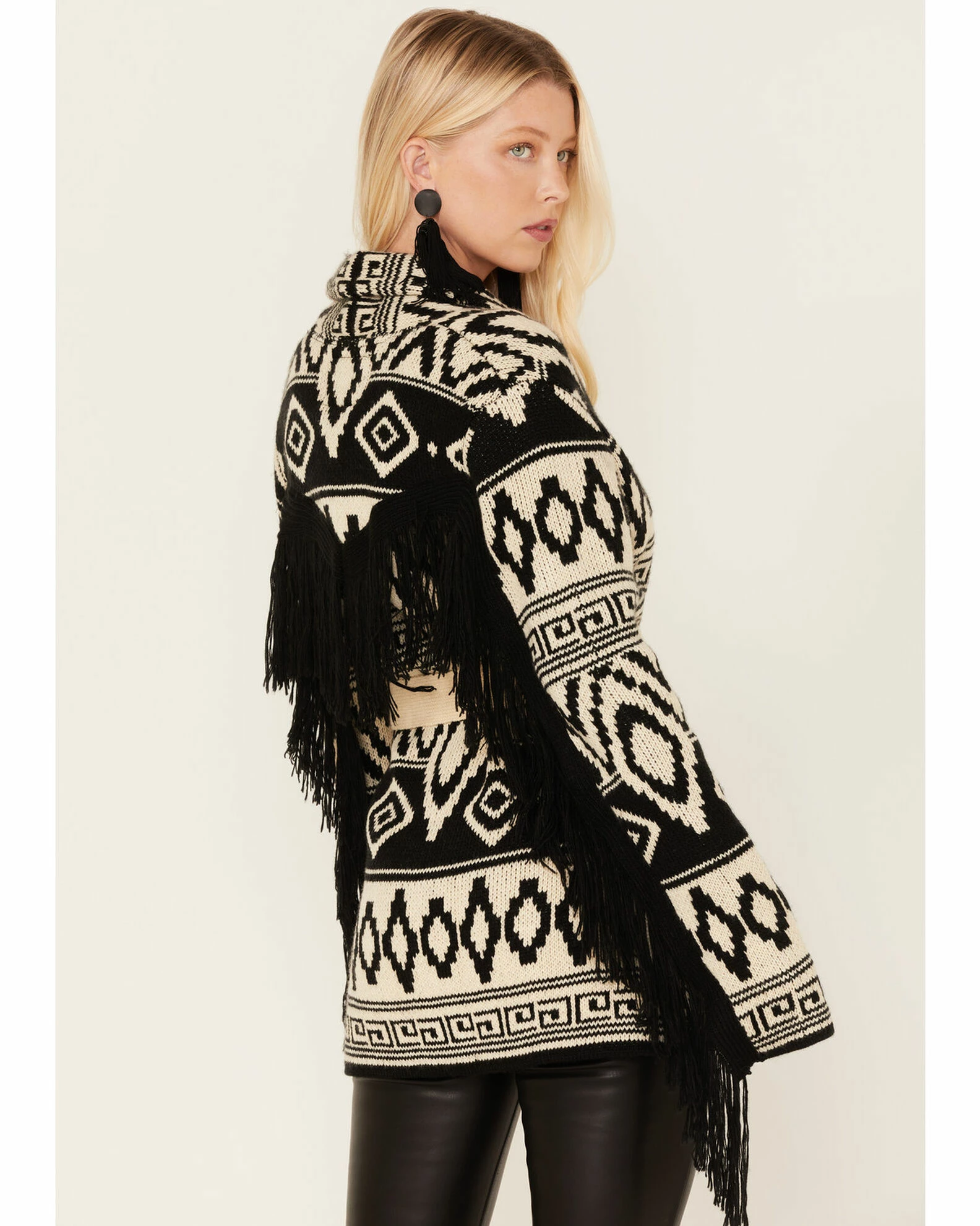 Panhandle Women's Southwestern Knit Fringe Cardigan Black/white 4 Panhandle Women's Southwestern Knit Fringe Cardigan Black/white - Image 4